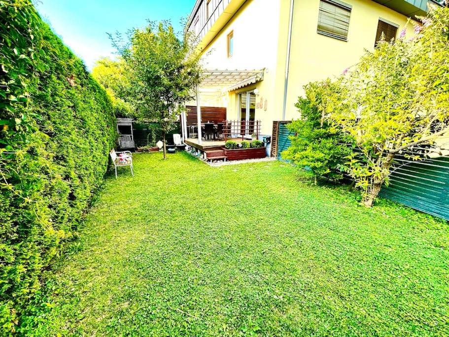 Schoene Wohnung Mit Eigenen Eingang Und Terrasse Gosseling Екстериор снимка